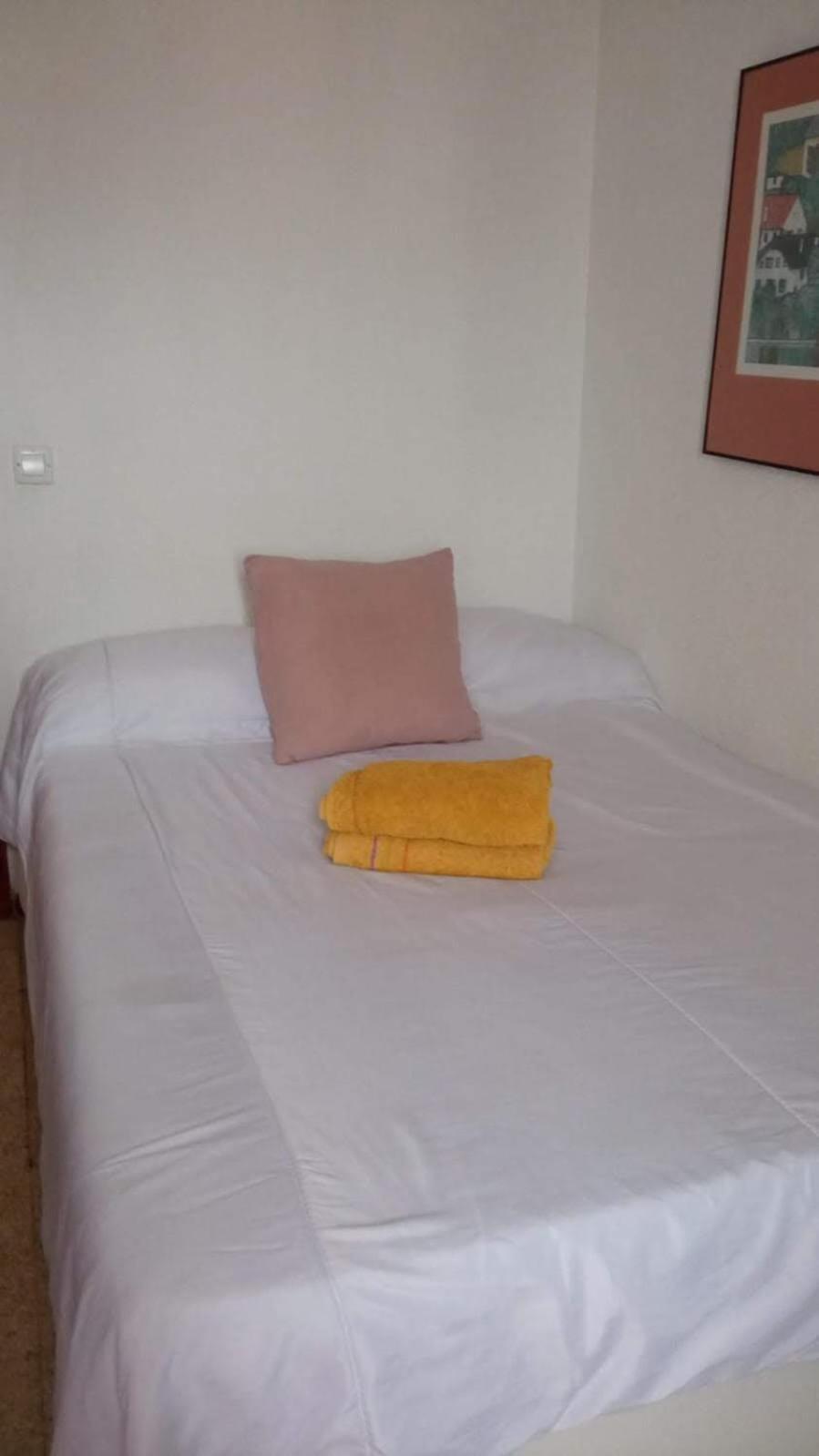 Habitaciones Privadas Con Cama Doble En Sevilla מראה חיצוני תמונה