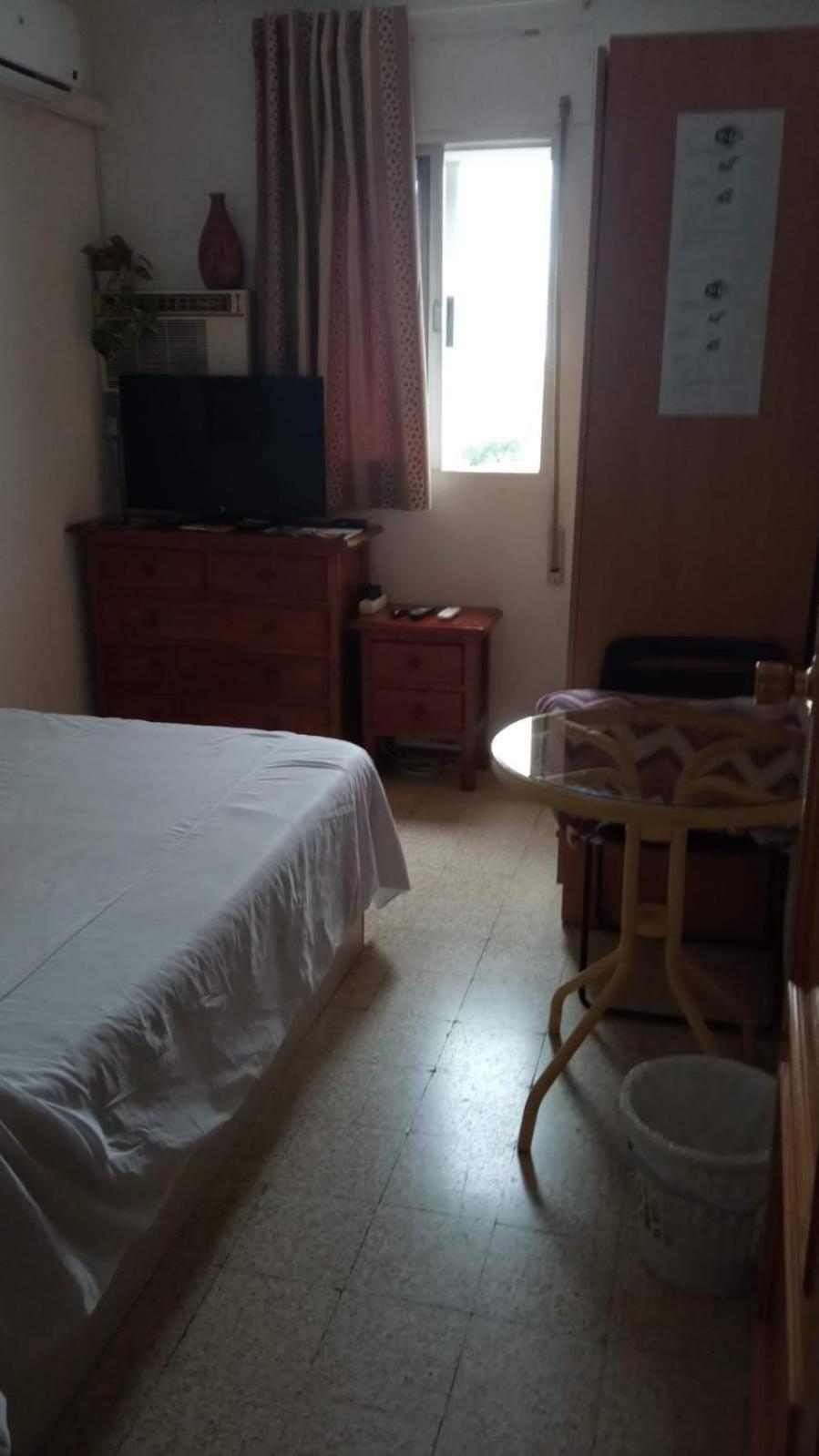 Habitaciones Privadas Con Cama Doble En Sevilla מראה חיצוני תמונה
