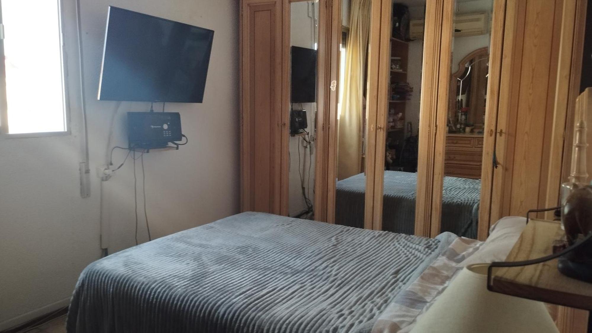 Habitaciones Privadas Con Cama Doble En Sevilla מראה חיצוני תמונה